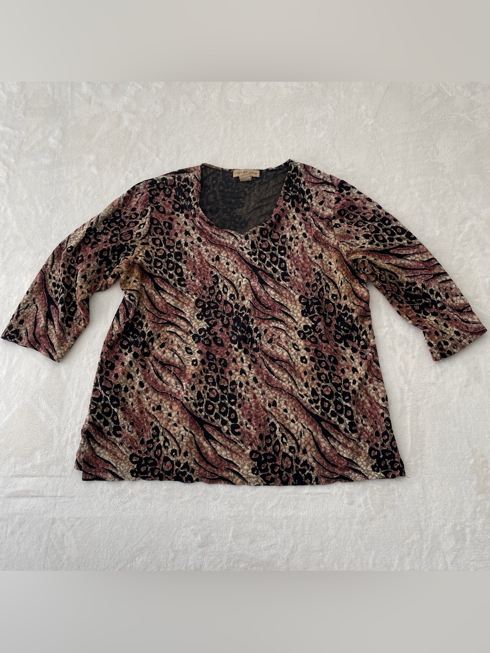 Notations Women 1X Y2K Animal Print Metallic Knit Rounded V Neck 3/4 Sleeve Top